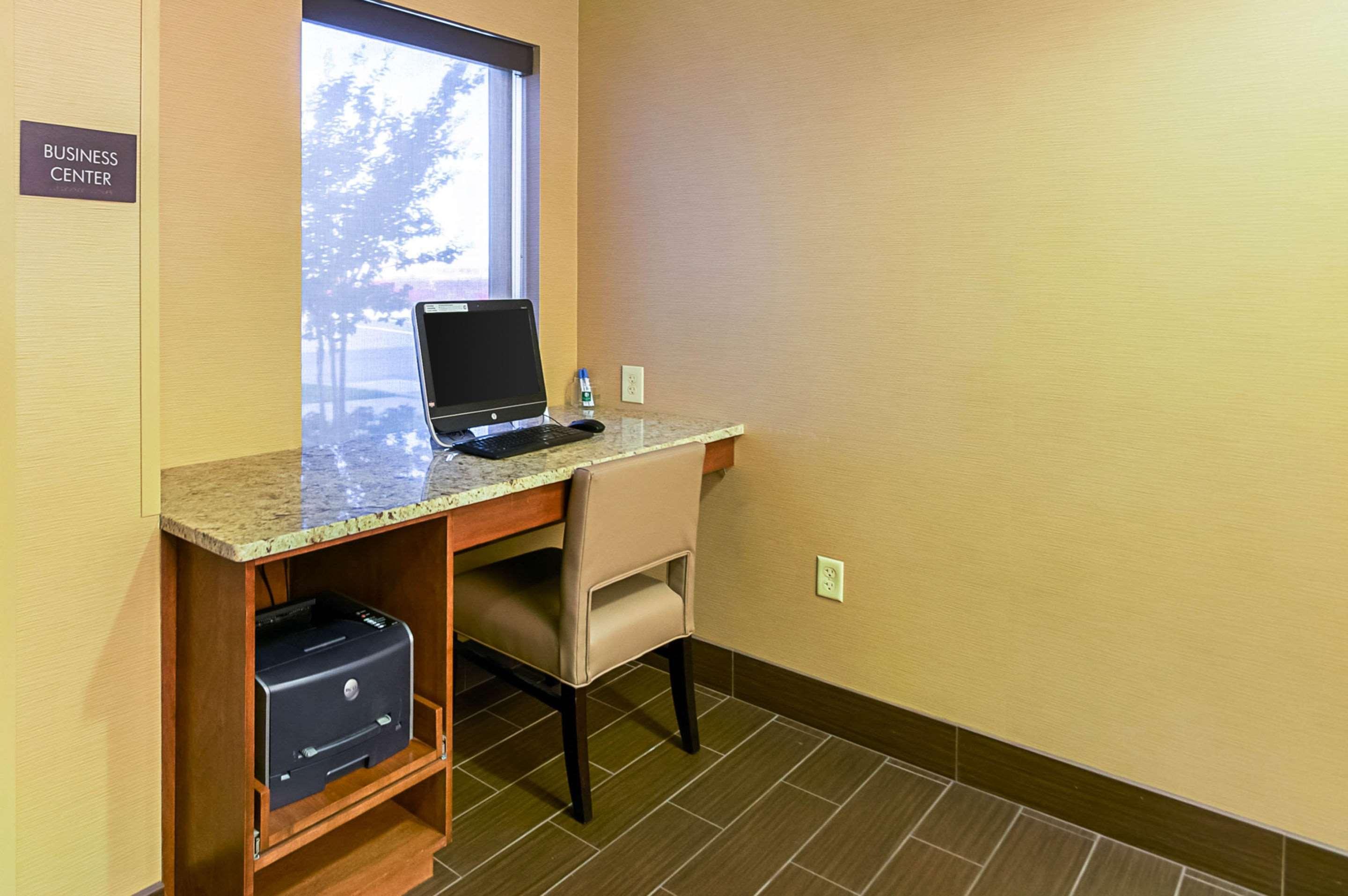Comfort Inn Фредерік Екстер'єр фото